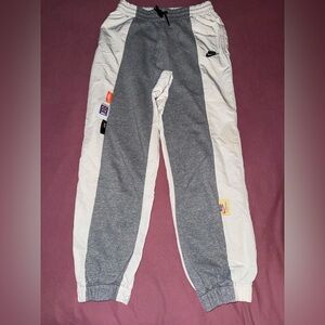 Nike Women’s Gray and White Jogger Pants, Accent Tags (Retro)